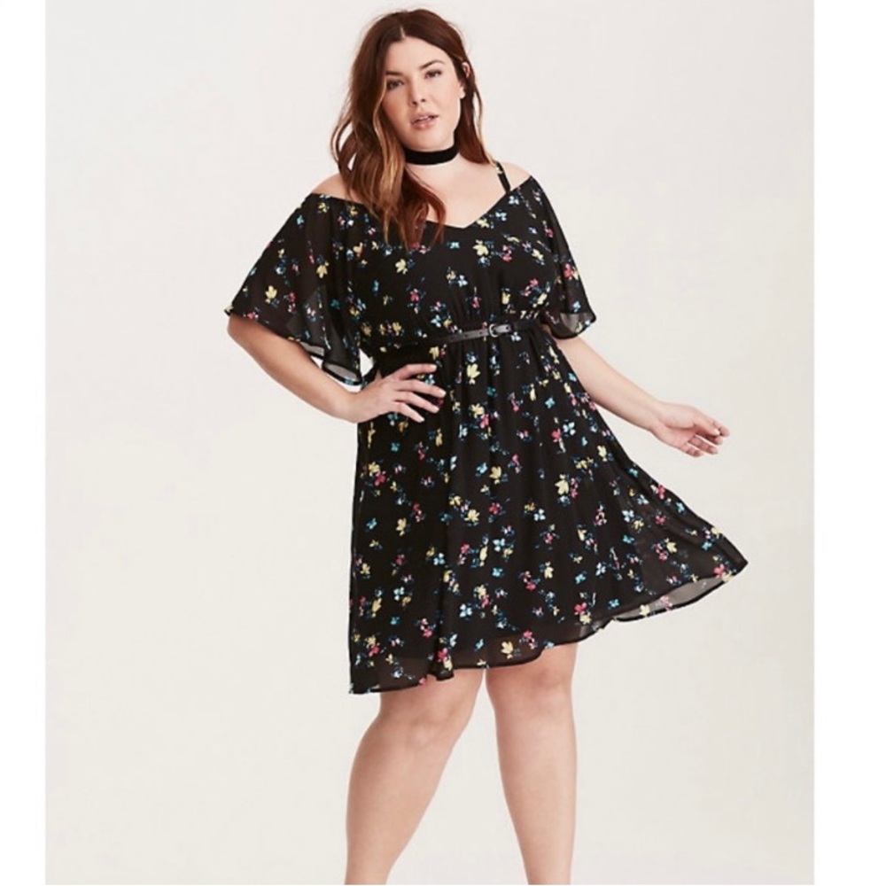 FLORAL CHIFFON COLD SHOULDER DRESS